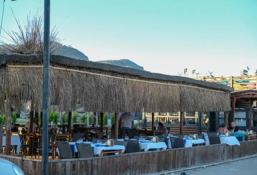 ホテル Gargaron Beach