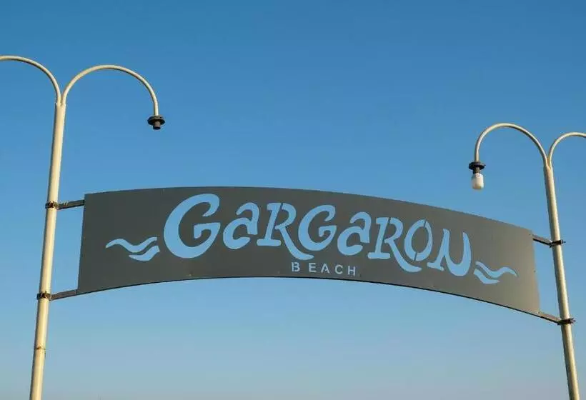 ホテル Gargaron Beach