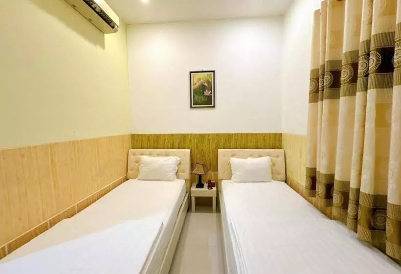 هتل Khách Sạn Nam Môn