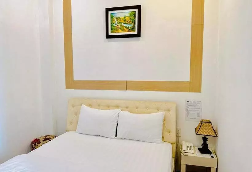 هتل Khách Sạn Nam Môn