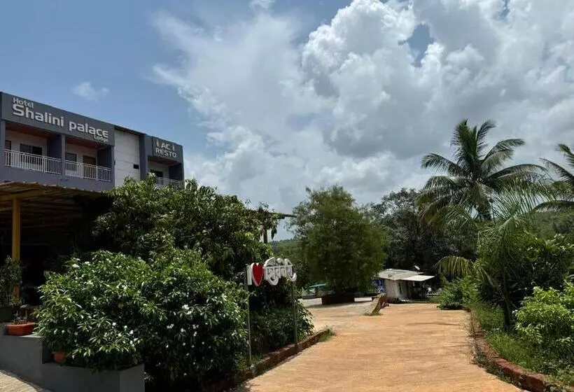 ホテル Shalini Palace