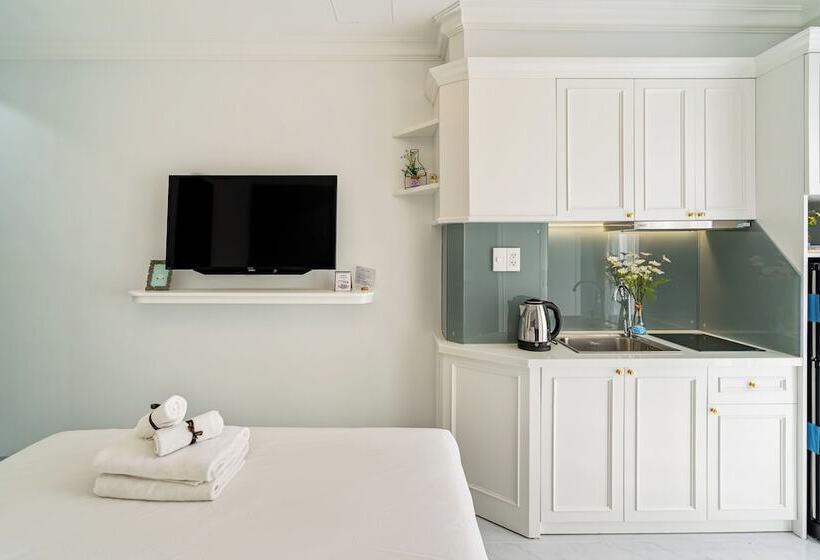 هتل Vista   Phu My Hung