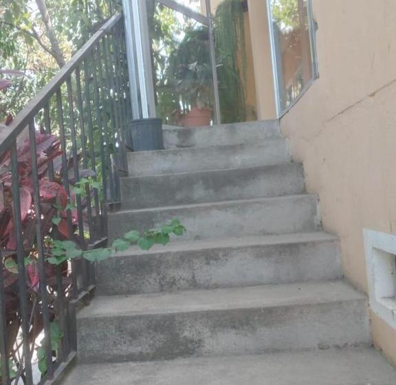 هتل Y Restaurante Verpaz