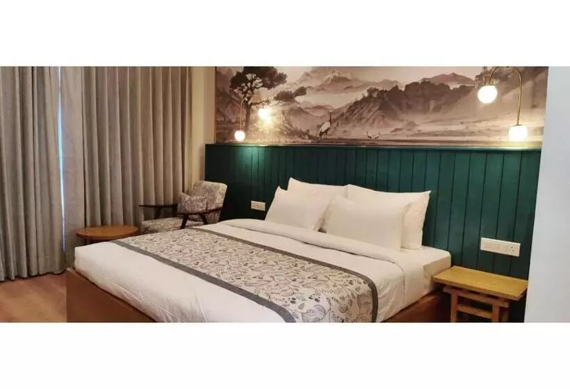 Hotelli Zimskhang Villa