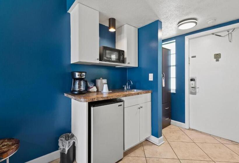 Ocean View Hotel Room With Balcony  King Bed #17