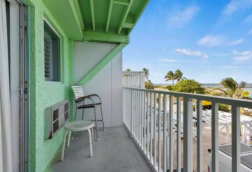 Ocean View Hotel Room With Balcony King Bed #17