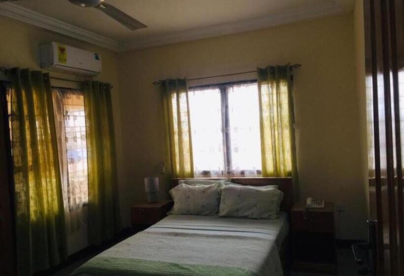 پانسیون Room In Bb   Single Room With Balcony