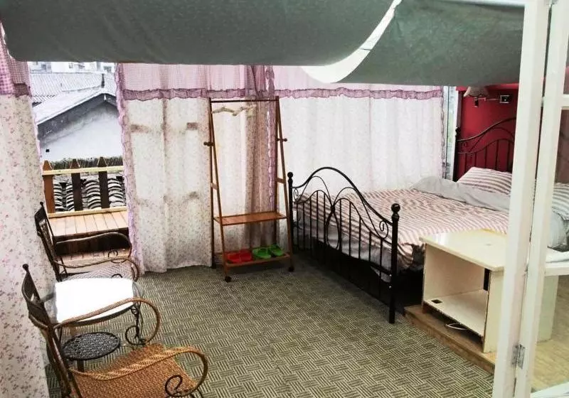 Dengba International Hostel Fenghuang