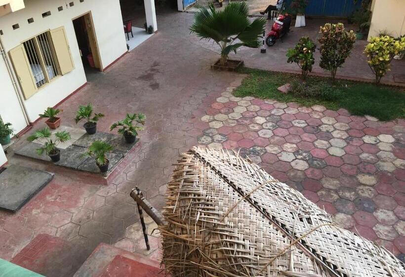 Gnaanams Hotel And Restaurant