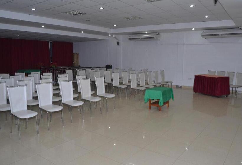 Gnaanams Hotel And Restaurant