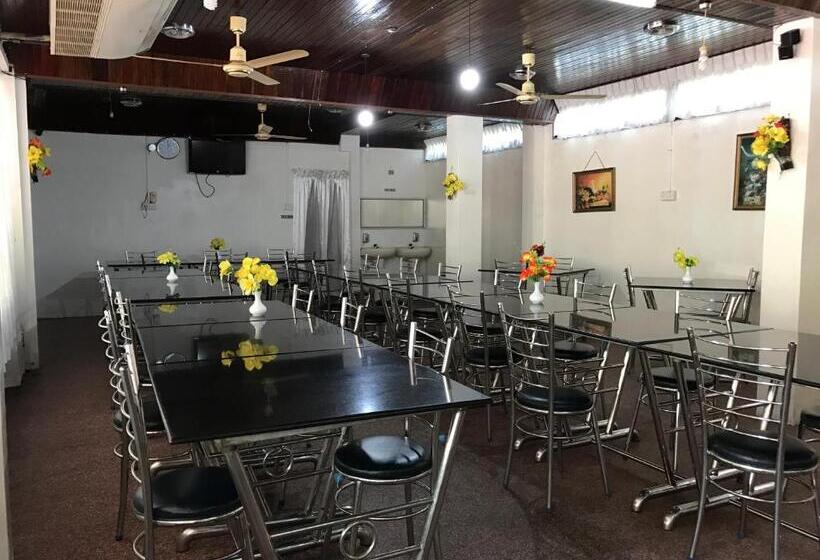 Gnaanams Hotel And Restaurant