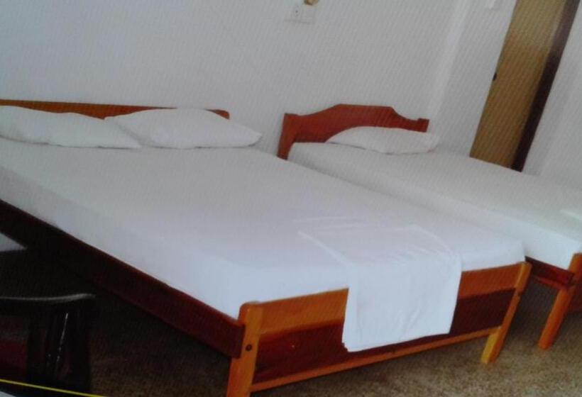 Gnaanams Hotel And Restaurant