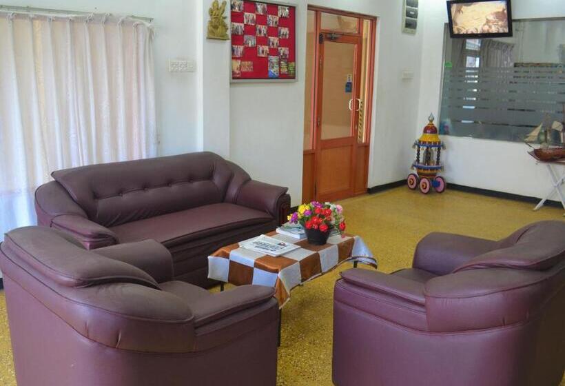 Gnaanams Hotel And Restaurant