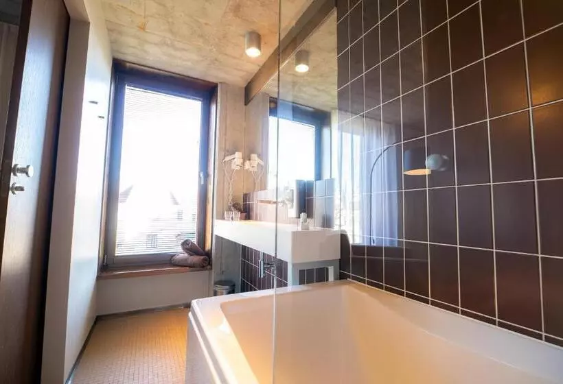 هتل Johan Spa