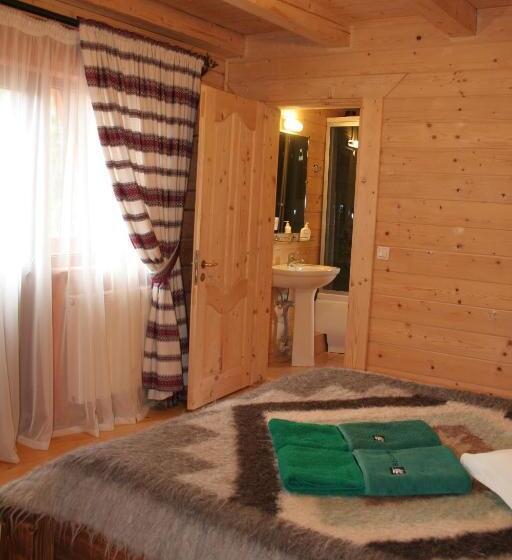 هتل On Dovbush Path