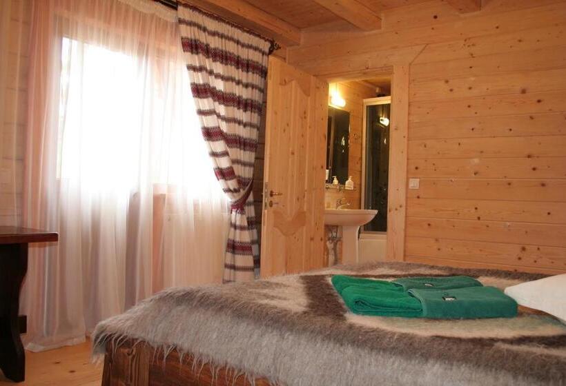 هتل On Dovbush Path