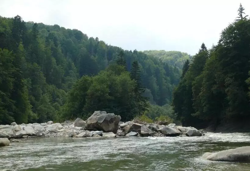 ホテル On Dovbush Path