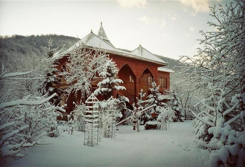 בית מלון כפרי U Yaroslava