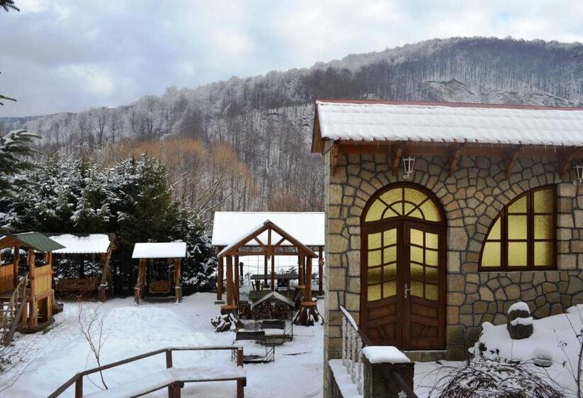 בית מלון כפרי U Yaroslava