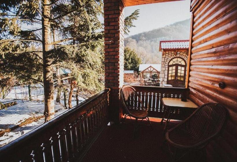 בית מלון כפרי U Yaroslava