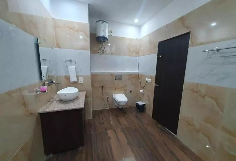 Akash Hotel Managed By Jk Hotels & Resorts