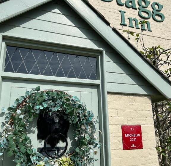 호스텔 The Stagg Inn & Classic Car Experience