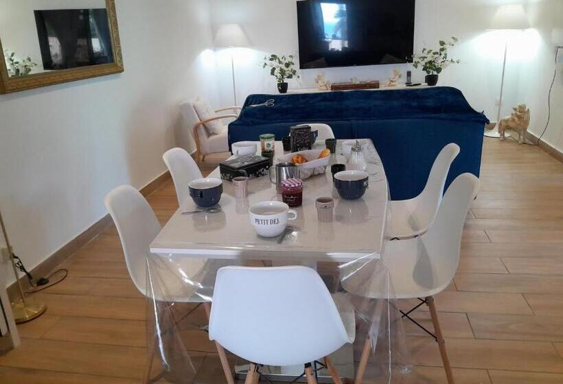 تختخواب و صبحانه La Maison Du Bonheur