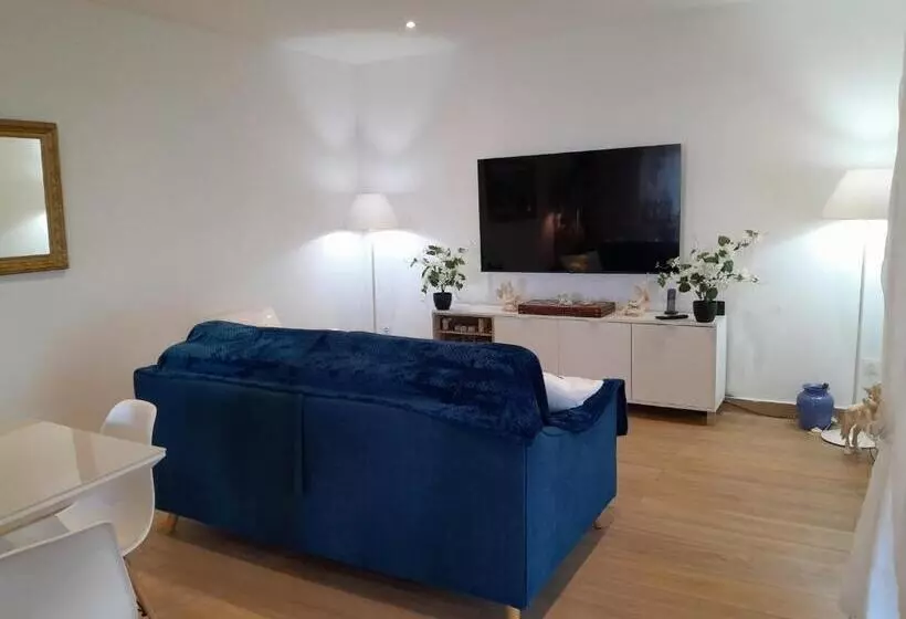 تختخواب و صبحانه La Maison Du Bonheur
