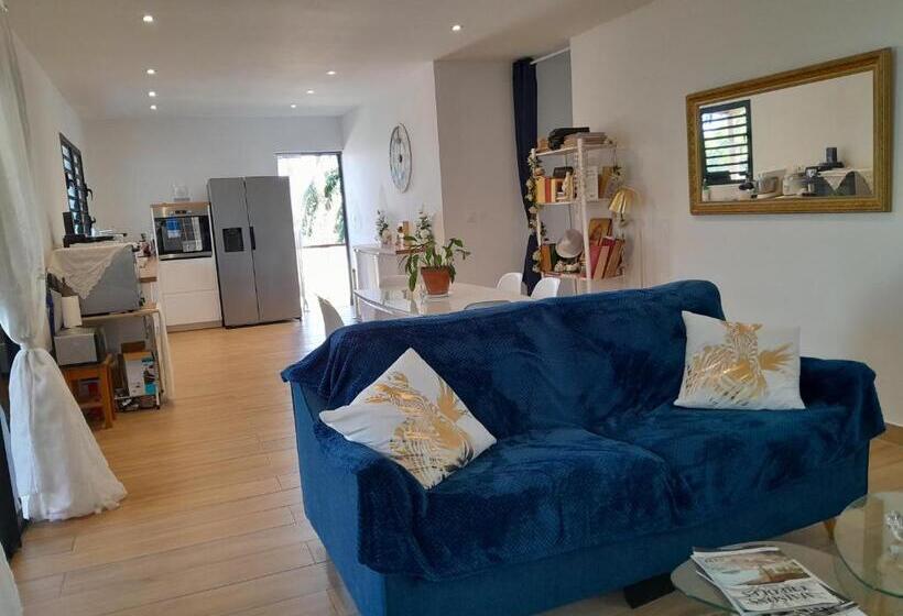 تختخواب و صبحانه La Maison Du Bonheur