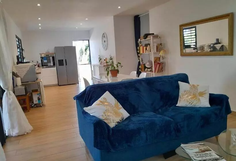 تختخواب و صبحانه La Maison Du Bonheur
