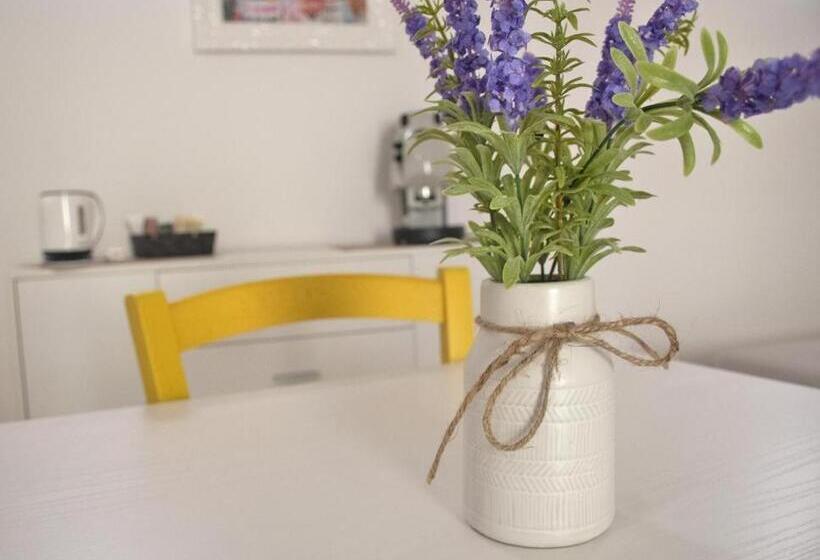 تختخواب و صبحانه Le Casette