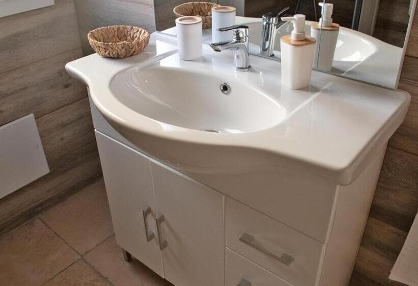 تختخواب و صبحانه Le Casette