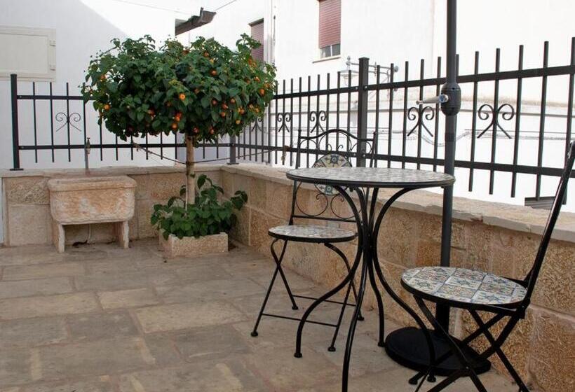 تختخواب و صبحانه Le Casette