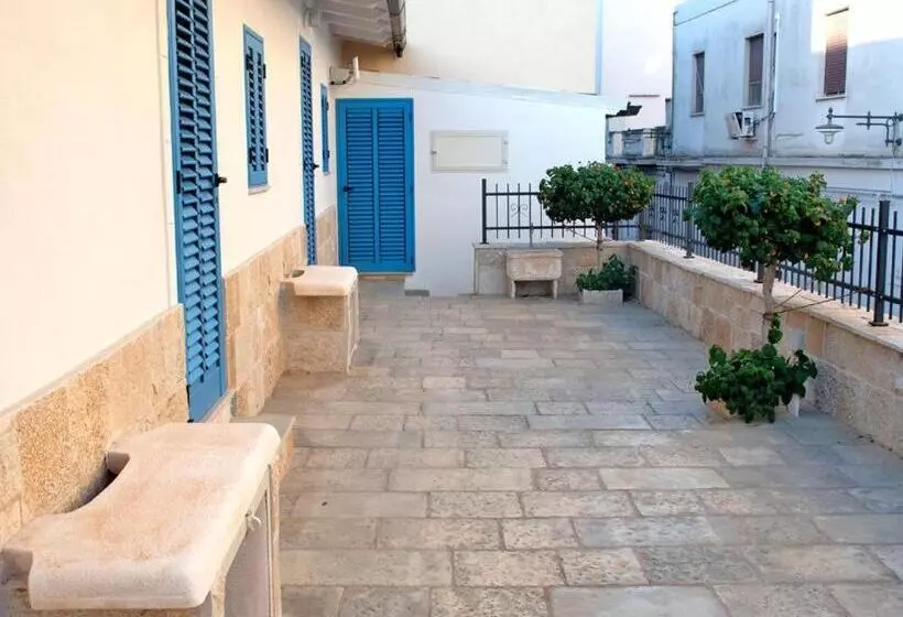 تختخواب و صبحانه Le Casette