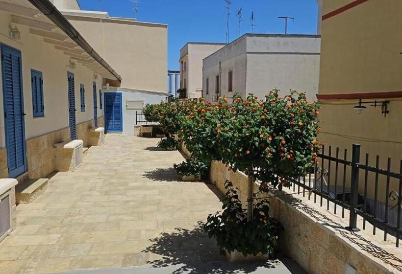 تختخواب و صبحانه Le Casette