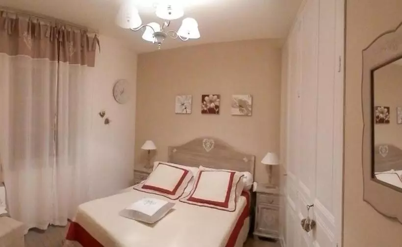 Aamiaismajoitus (B&B) Mas La Mouillere