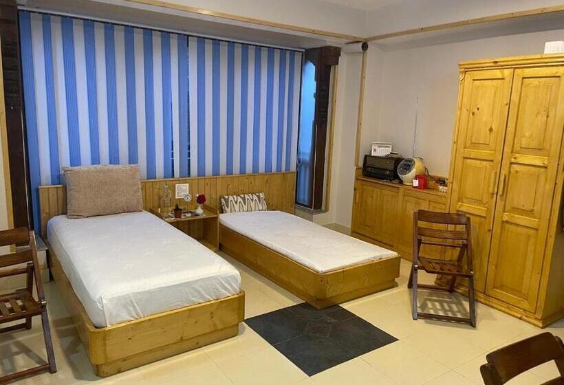 تختخواب و صبحانه Nagadesh Homestay