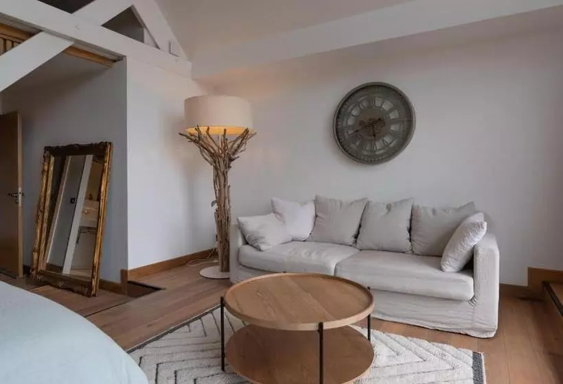 Aamiaismajoitus (B&B) Suite Cathédrale   Ty Castel