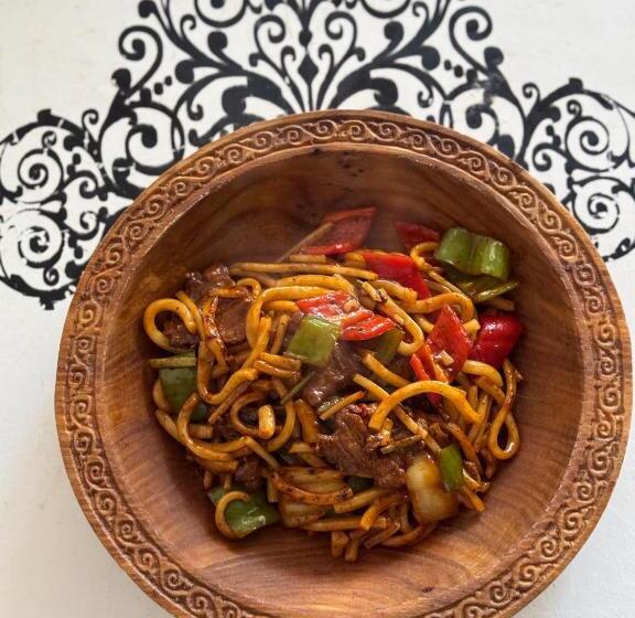 هتل Aytolsyn Sultan Saray