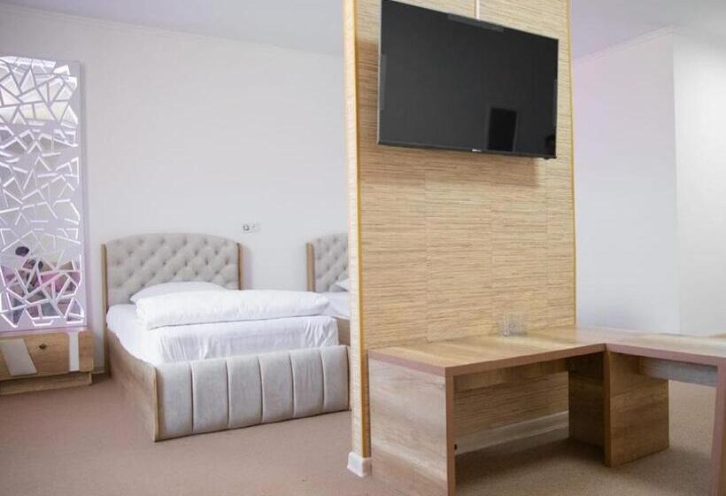 هتل Aytolsyn Sultan Saray