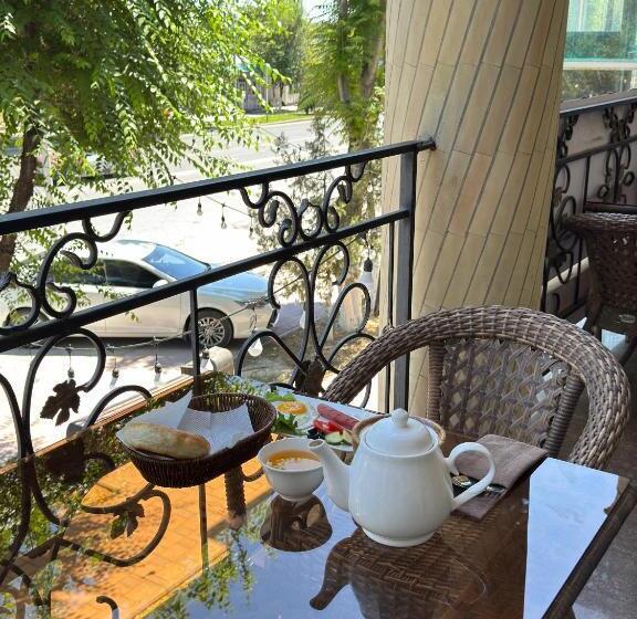 هتل Aytolsyn Sultan Saray