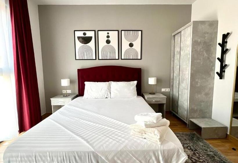 هتل Fantazia Oradea Self Check In & Out