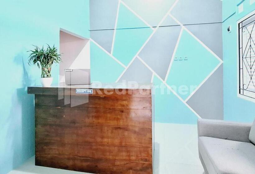 ホテル Griya Prashasta Redpartner