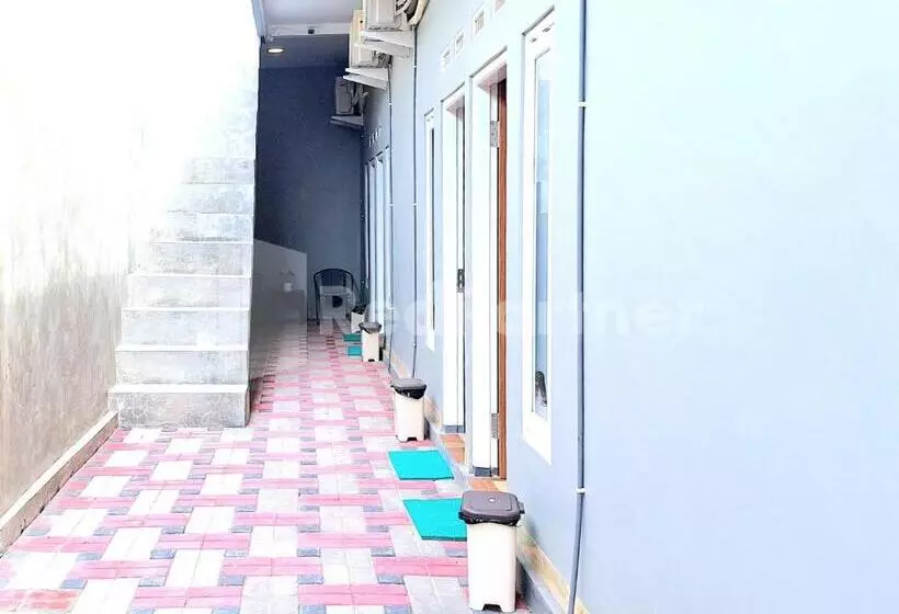 Hotelli Griya Prashasta Redpartner