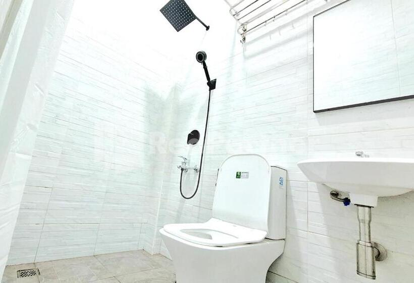 ホテル Griya Prashasta Redpartner