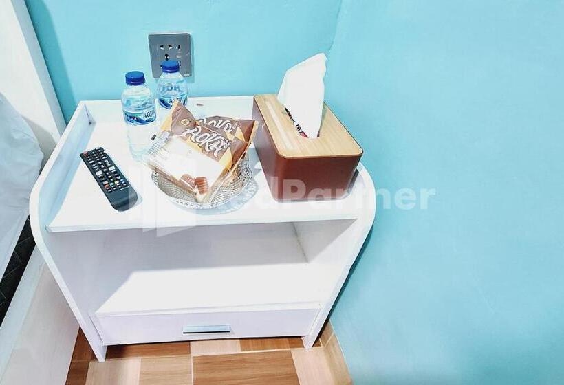 ホテル Griya Prashasta Redpartner