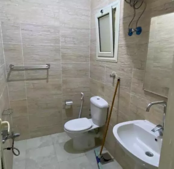 هتل Home And House