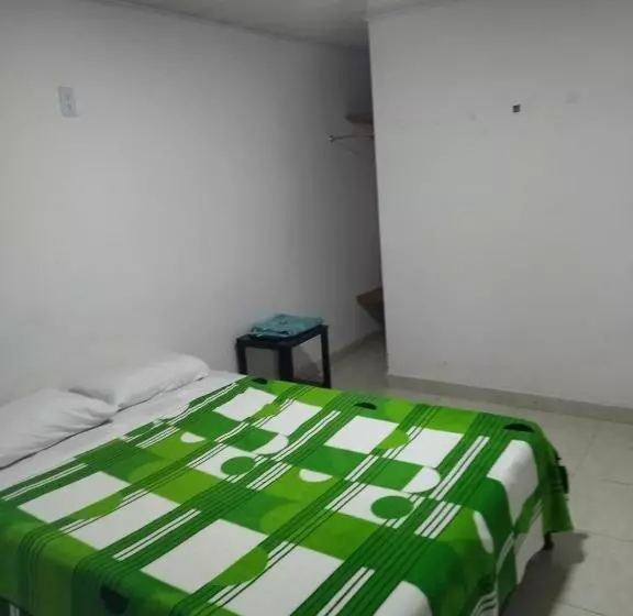 ホテル Hospedaje Mis Antojojitos Las Rosas