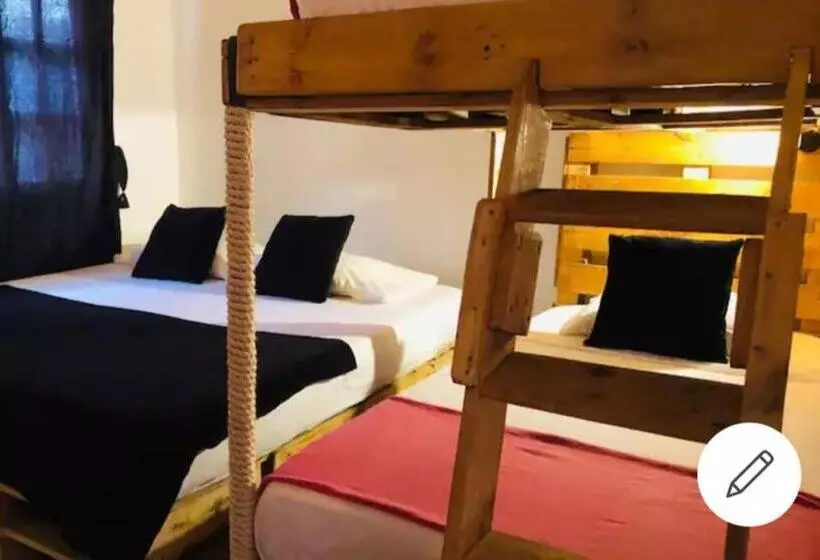 هتل La Vie En Rose Ctg