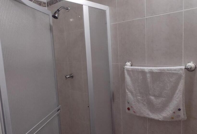 هتل La Vie En Rose Ctg